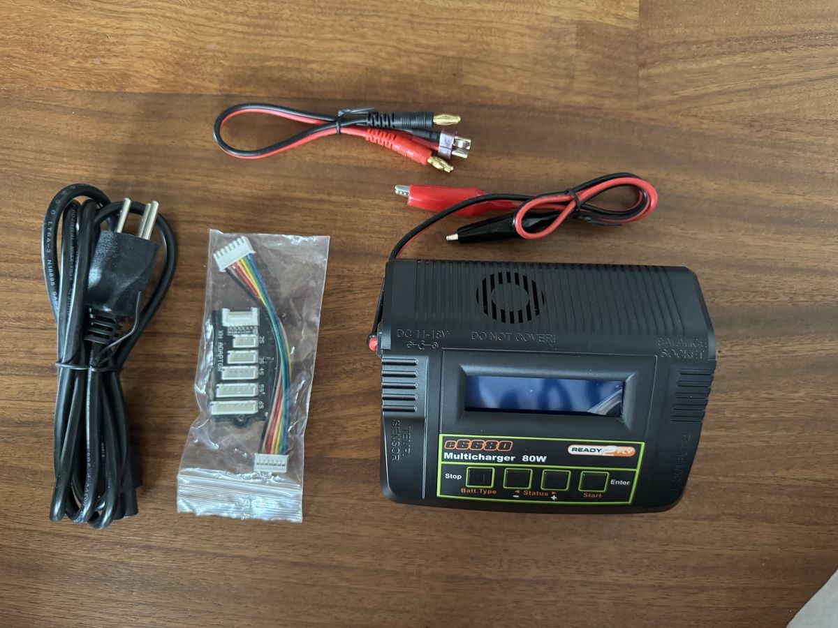 Modellismo RC: SKYRC Ladegerät e6680 – Nuovo e nell'imballaggio originale da Gutenswil venduto da HeliFoto