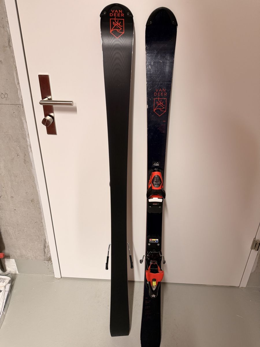 Skis: Van Deer Junior SL Ski – D'occasion à flawil par yt8978