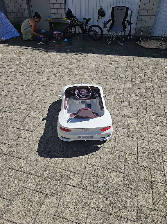 Fahrzeuge für Kinder: Elektroauto Kinderauto Bentley Continental weiss – Gebraucht aus Schachen b.Herisau von spectre01 1