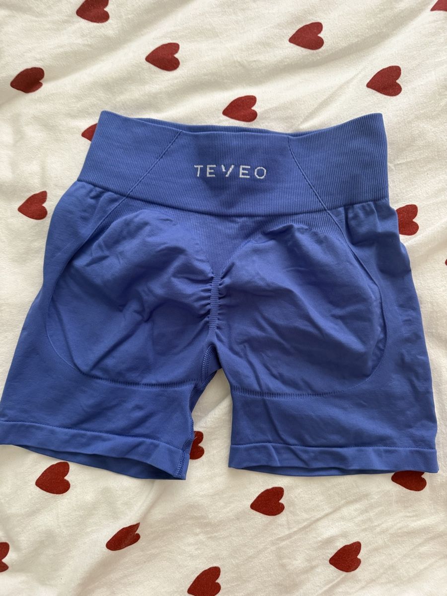 Teveo Leggings: Kurze Sporthosen mit Scrunch Teveo – Nuovo (secondo la descrizione) da Unterägeri venduto da ann_x8pf 1
