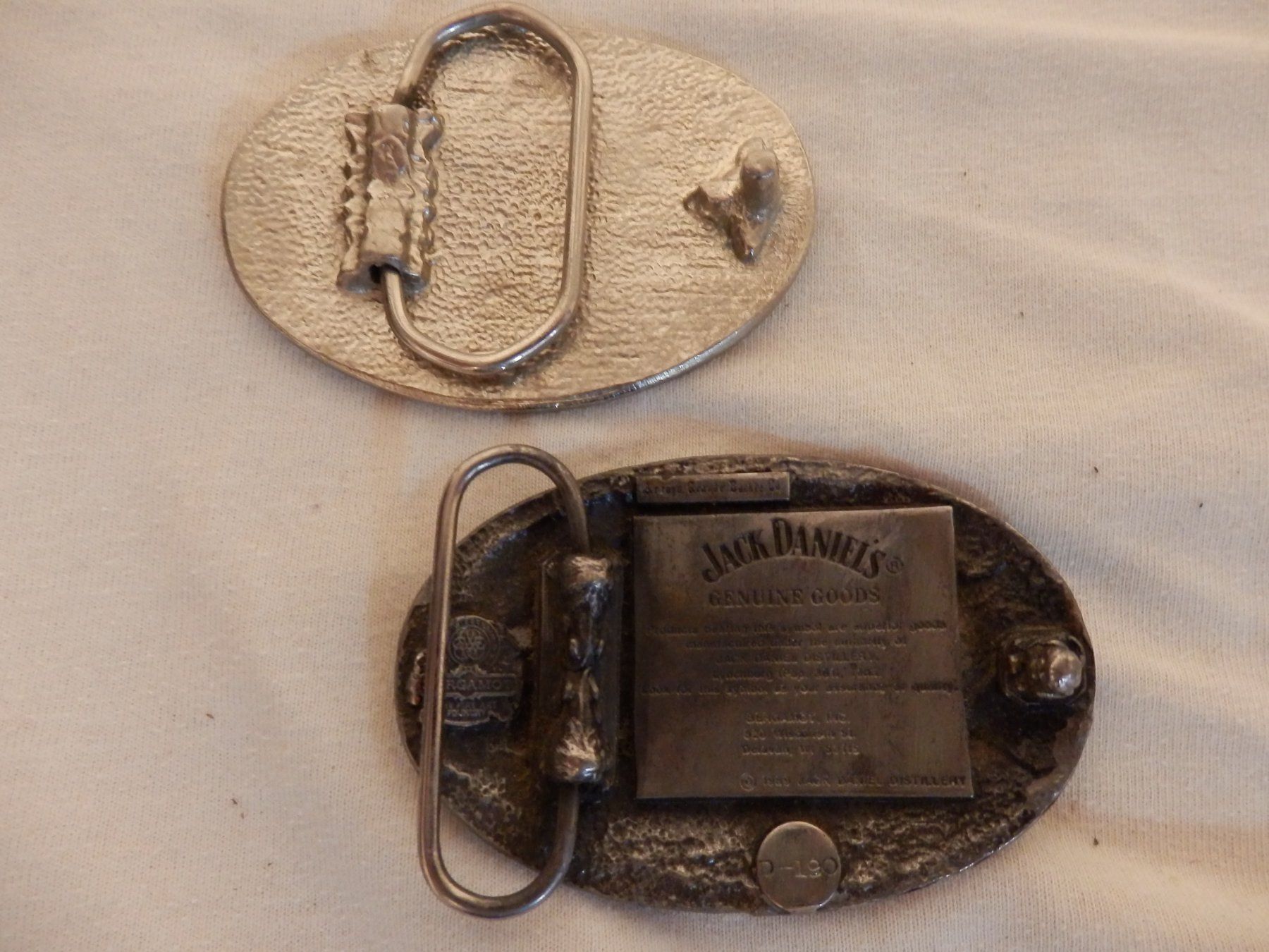 Jack Daniels Fibbie per cinture: 2x Jack Daniel's Gürtelschnallen Sammler – Usato da Romanshorn venduto da Farcorporation 1