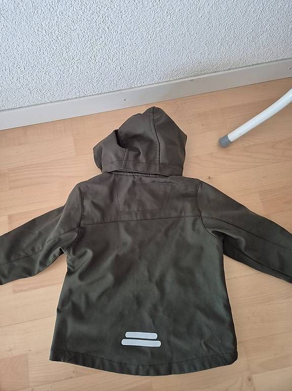 Giacche & Cappotti: Softshelljacke grün Gr. 98 - 110 – Usato da Frauenfeld venduto da filipak 2