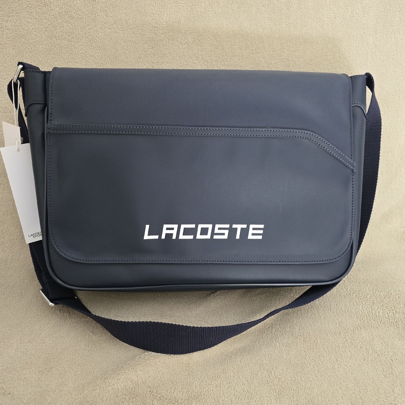 Borse: Sacoche Lacoste – Nuovo e nell'imballaggio originale da Begnins venduto da Frosisa