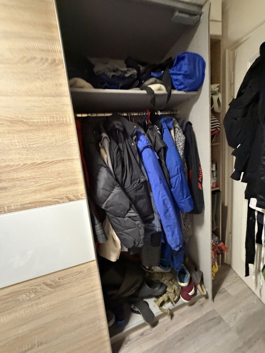 Schränke: Schwebetürenschrank  – Gebraucht aus Zürich von def_n87y 1