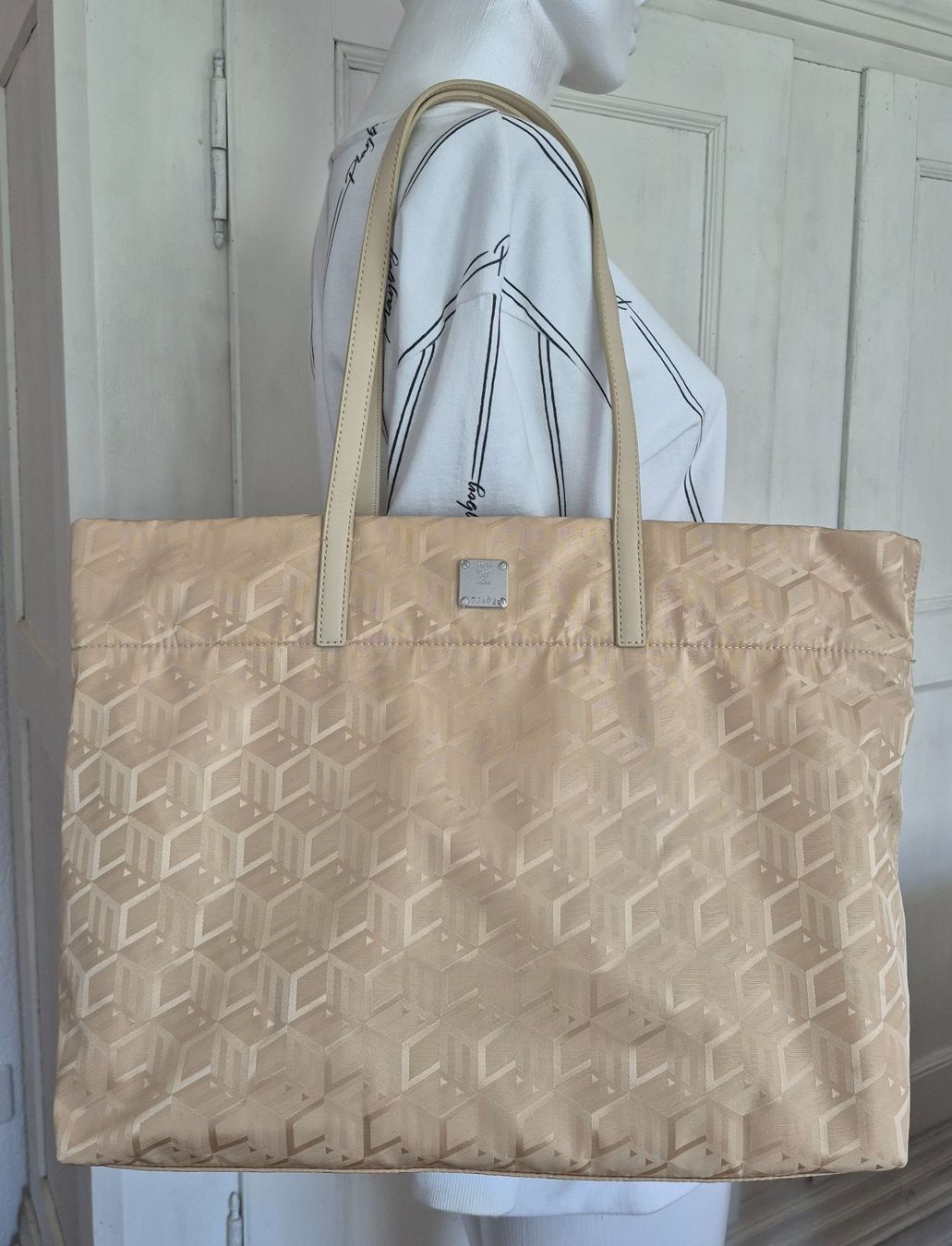 Mcm Borse da donna: Neue MCM Shopper, mit Reißverschluss – Nuovo (secondo la descrizione) da Dottikon venduto da Pega7 1