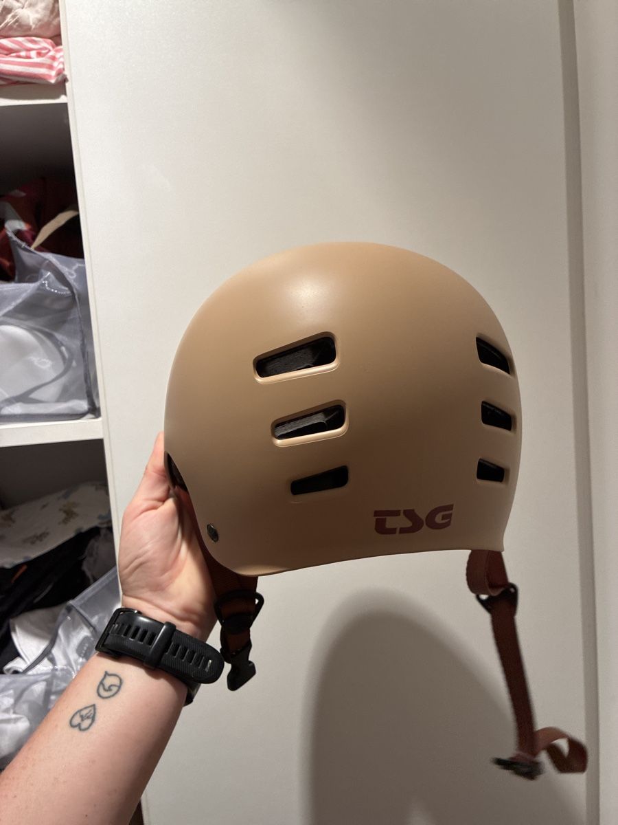 Caschi: TSG Helmet – Usato da Locarno venduto da CG1114 1
