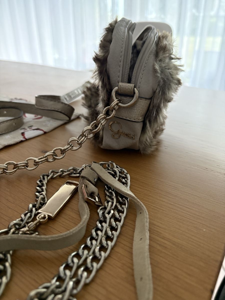 Guess Borse da donna: Borsa Guess – Usato da S. Antonino venduto da LIKA91