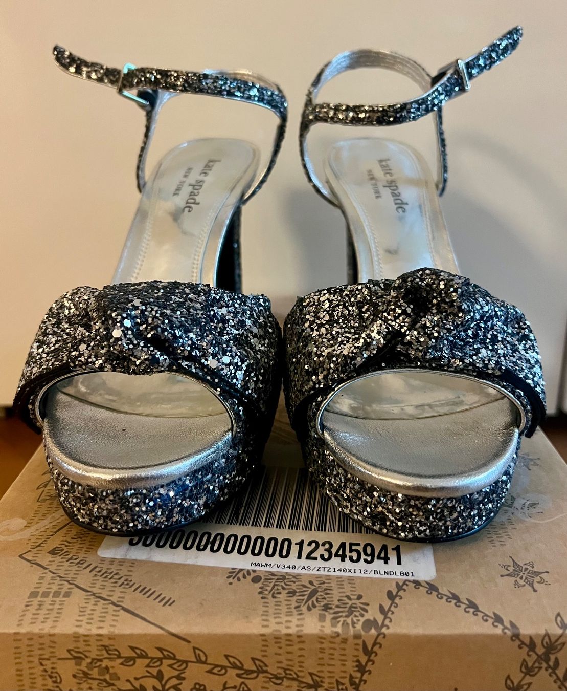 Kate Spade Scarpe da donna: Kate Spade Glitter Bow Miya Platform Sandals - Size 8.5 – Usato da Zürich venduto da FT_Zurich 4