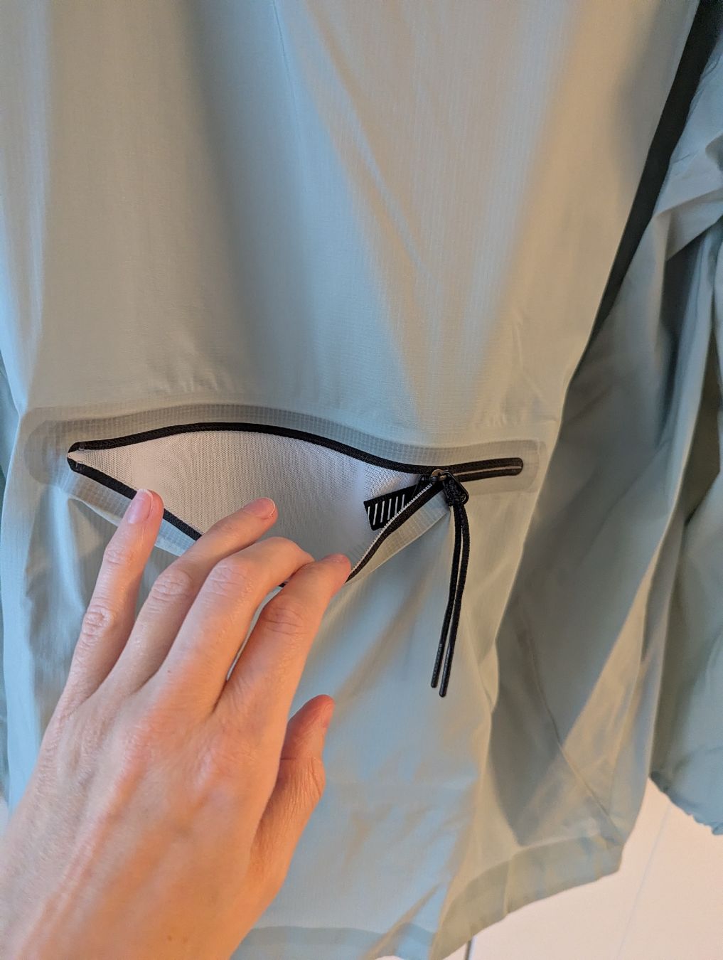 Giacche: On Active Jacket – Sea – L – Nuovo (secondo la descrizione) da Zürich venduto da gag_wg7n 3