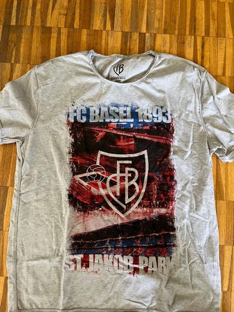 FC Basel T-Shirt, St. Jakob-Park Motiv, Top Zustand!