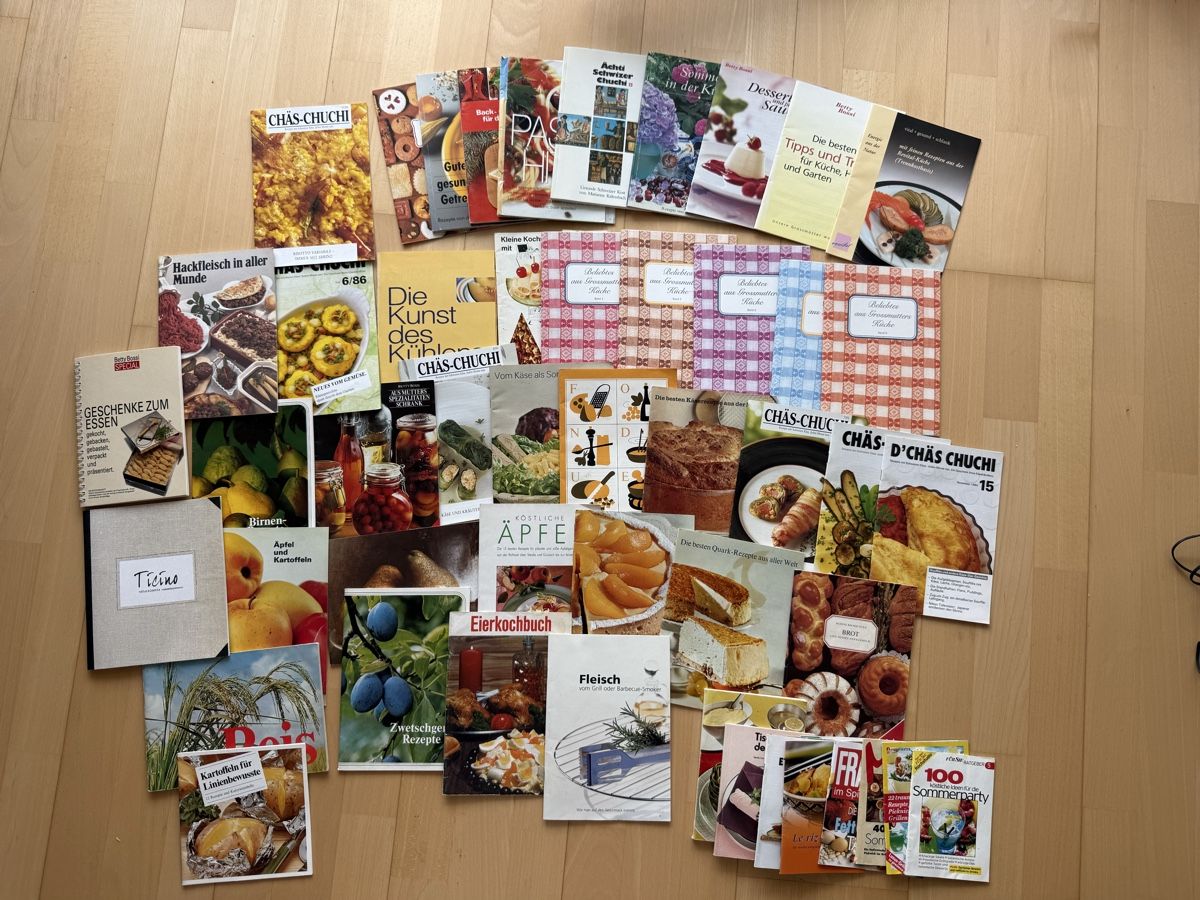 Bücher: 40+ Kochhefte & Rezeptbücher  – Gebraucht aus Bellmund von estrella01