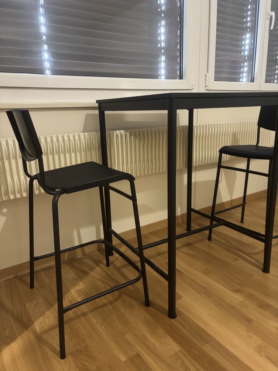 Ikea Set de table et chaises: Table et chaises hautes – Neuf (Voir description) à Genève par vic_dby5 2