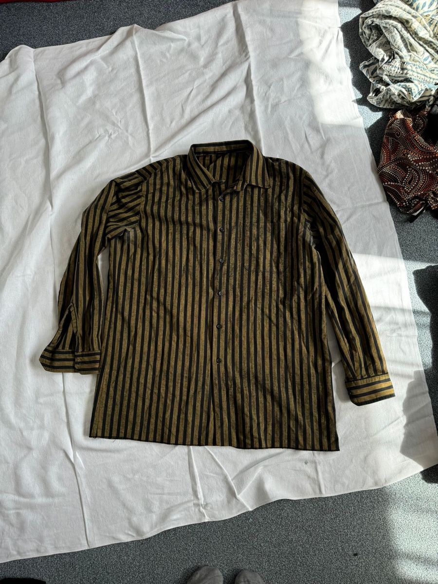 Camicie: Gestreiftes Herrenhemd Gr. Lschwarz gold – Usato da lommis venduto da inf_thv8 1