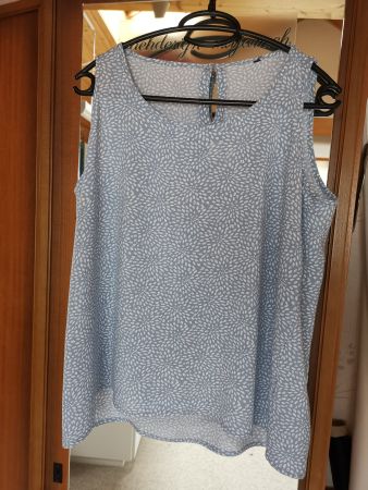 Top hellblau
