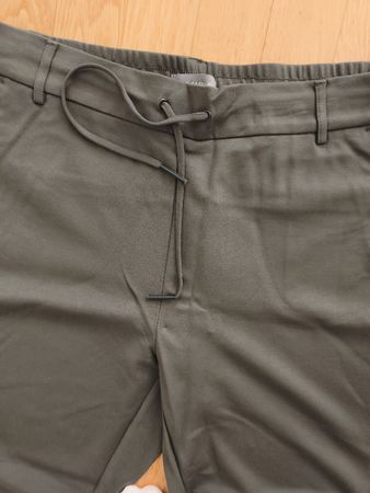 Damen Hose Only Carmakoma oliv Grösse 46/32 neuwertig