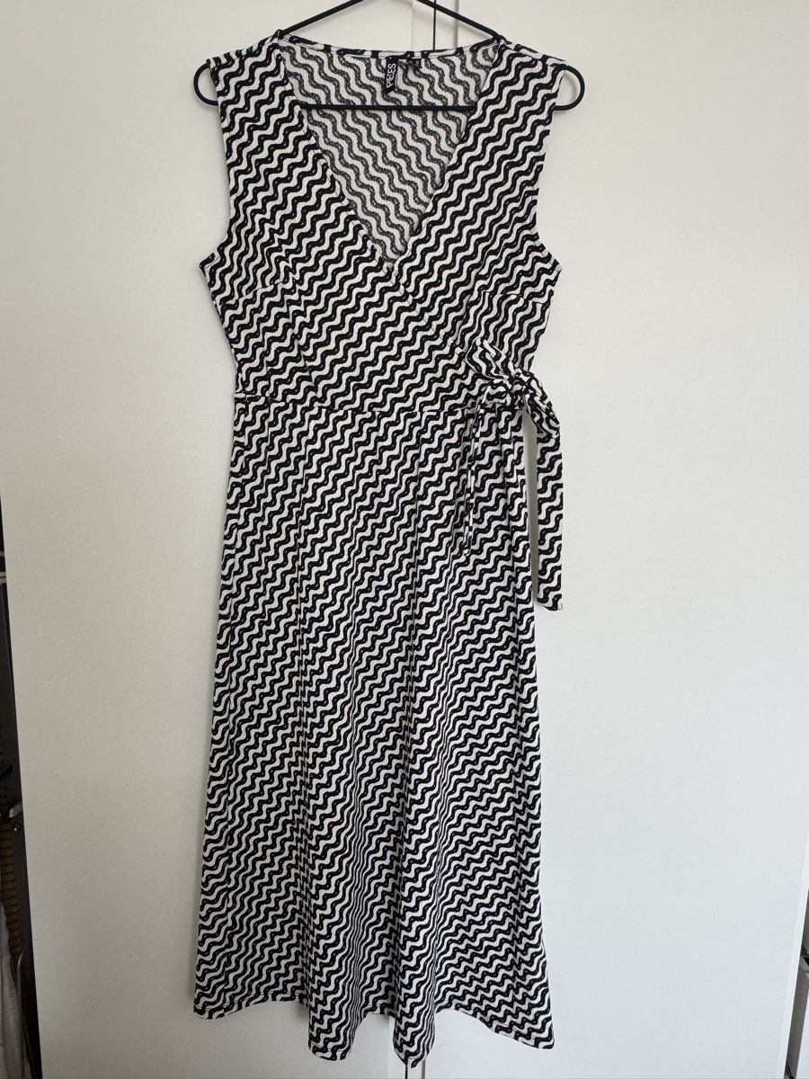 Vestiti: Long summer dress – Nuovo (secondo la descrizione) da Genève venduto da chk_h2dy