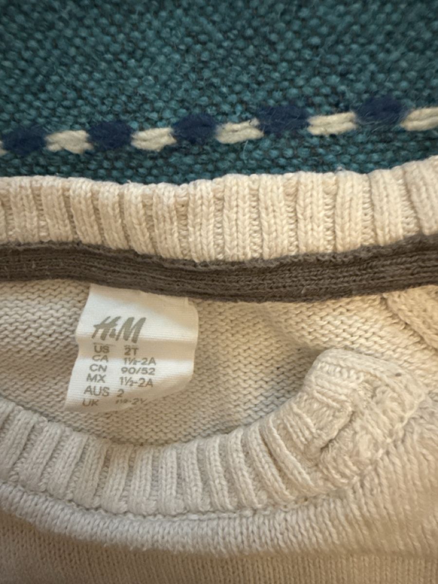 Pulls et sweat-shirts: Pull en coton (2ans) – D'occasion à Les Avanchets par GG_ 1