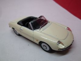Alfas Romeo 1600 Duetto Spyder - weiss - selten von deAgo