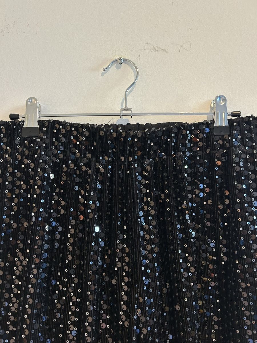 Maje Pantaloni: Maje Glitzerhose – Nuovo (secondo la descrizione) da Aeugst am Albis venduto da schatzkistee 2