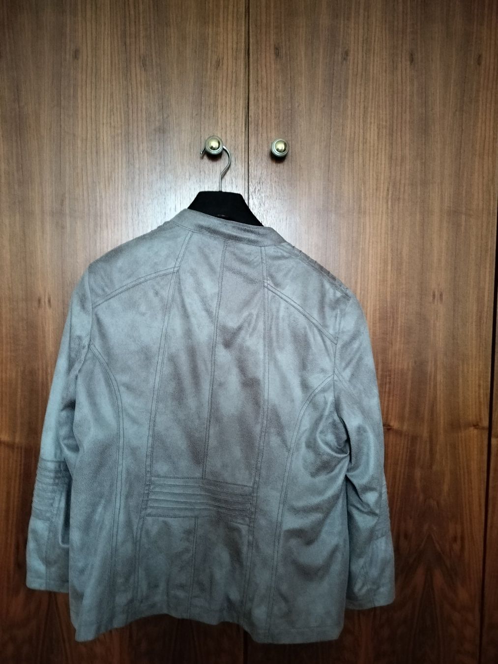 Giacche: Sehr schöne Jacke in Wildlederoptik, Grösse 40 – Usato da Oberwil BL venduto da mlr_kh52 1