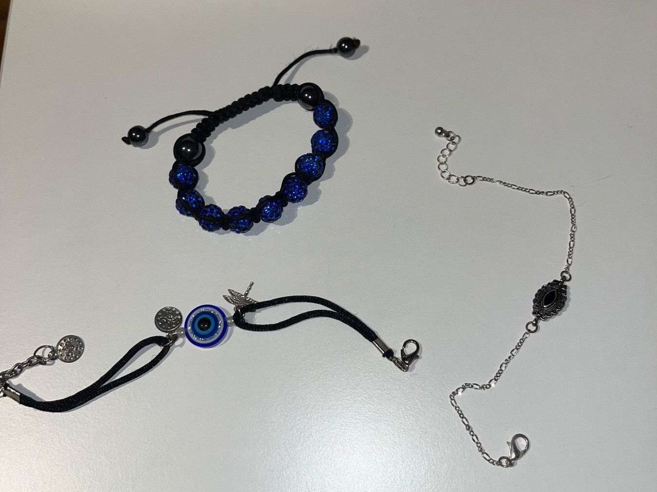Altri gioielli: Lots 3 bracelets – Usato da Montsevelier venduto da Duna2210