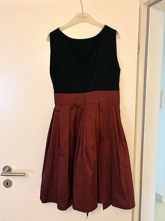Vestiti: Elegantes Kleid der Marke Swing – Usato da Olten venduto da sve_lc7b 1