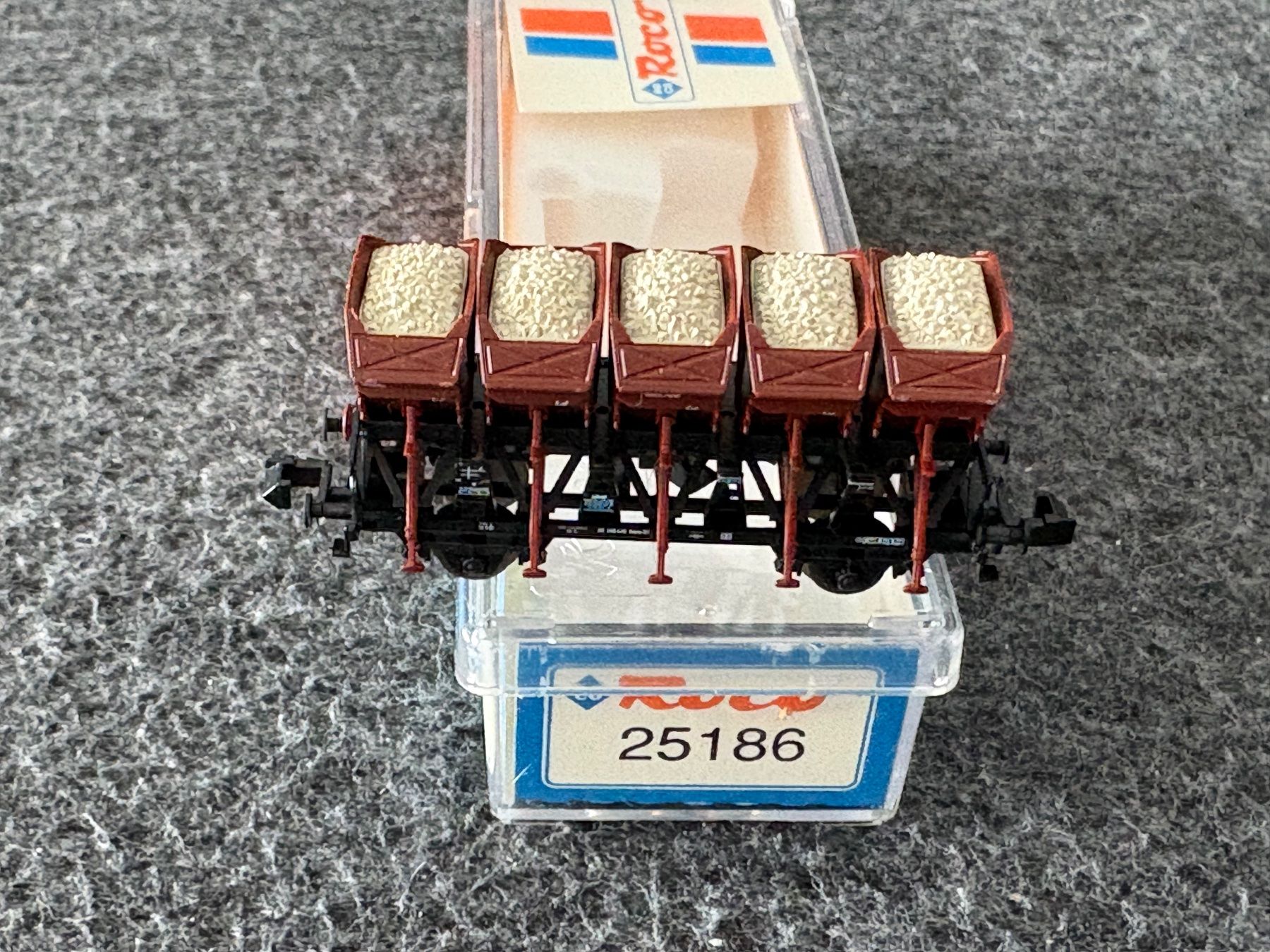 Roco Modellini di ferrovie: Roco 25186 Guterwagen – Nuovo (secondo la descrizione) da Hauterive NE venduto da eriamch