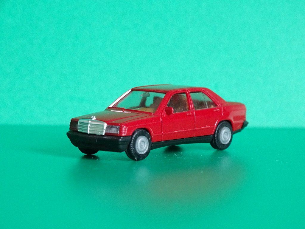 Herpa Modellini d'auto: Mercedes 190 E von Herpa 1/87 – Usato da Bretzwil venduto da Meex