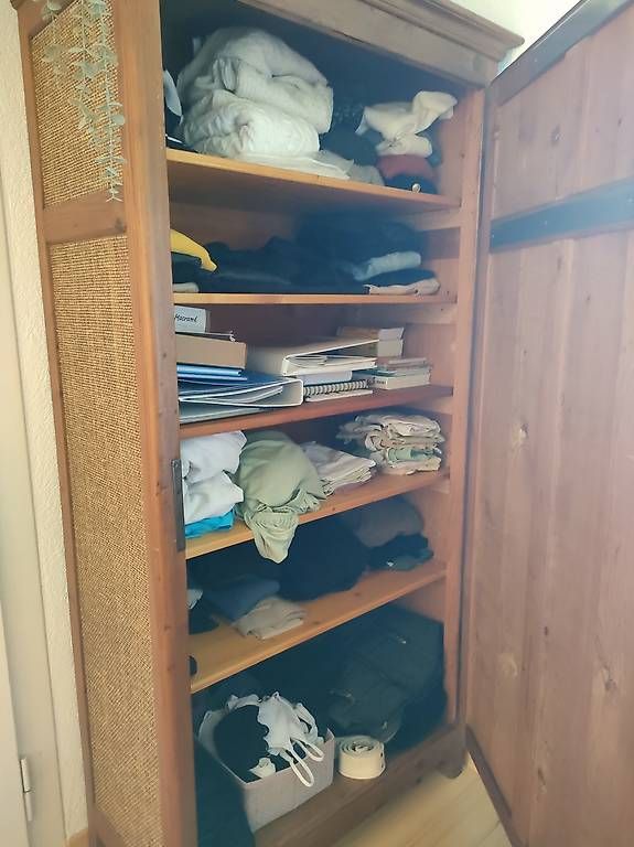 Schränke: Schöner Schrank – Gebraucht aus Langenthal von rit_7ygk 1