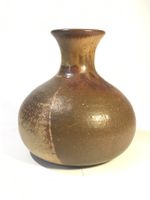 Vase en grès signé Kriz Usler