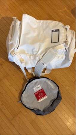 The North Face Base Camp Duffel Bag M weiss Duffelbag