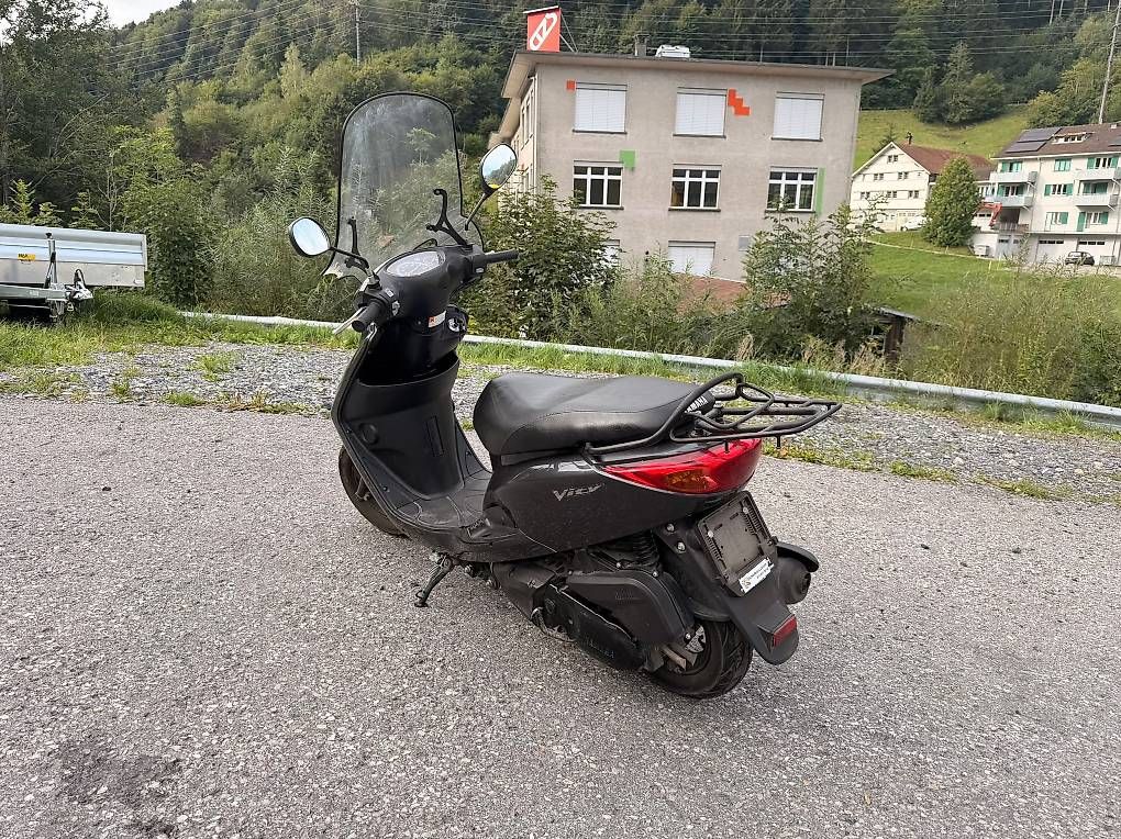 Yamaha Scooter: Roller Yamaha XC 125 ab MFK – Usato da Gais venduto da MAX-Anhaenger 3