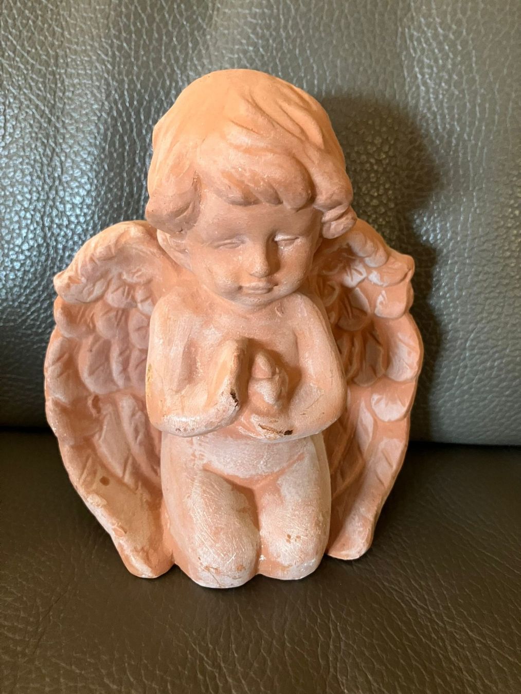 Statuette: Angioletto in terracotta – Usato da Melano venduto da H-Sara