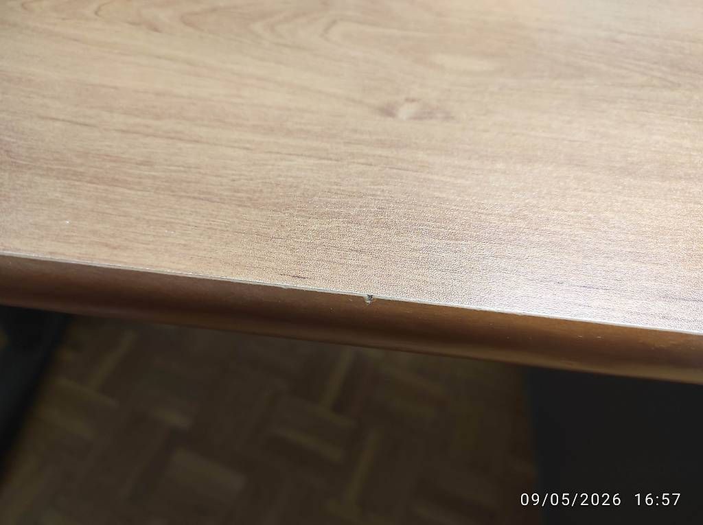Micasa Scrivanie: Magnifique bureau avec caisson à roulettes – Usato da Genève venduto da cnmp21 2