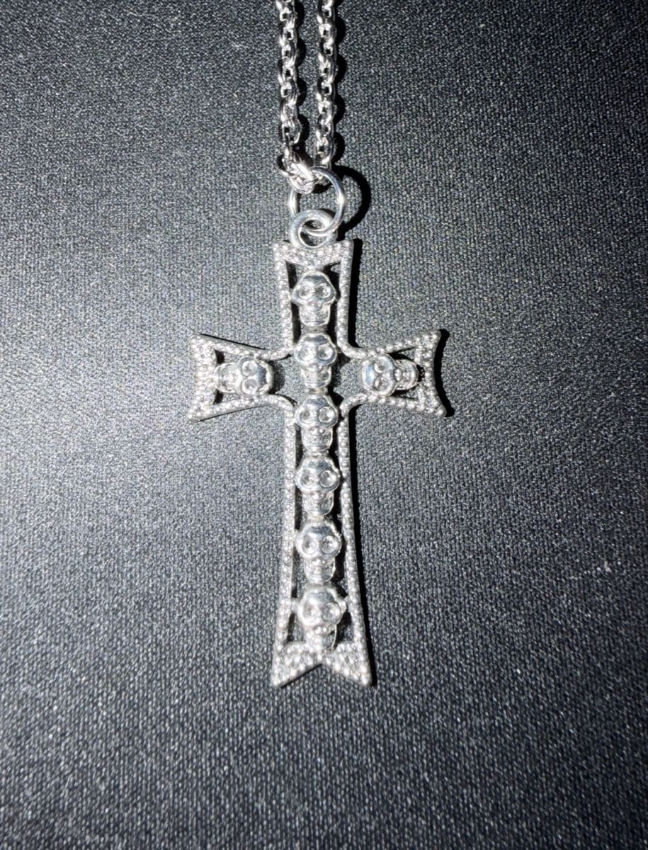 Catenine: Collier croix argenté crânes – Nuovo (secondo la descrizione) da Biel/Bienne venduto da DonCo_