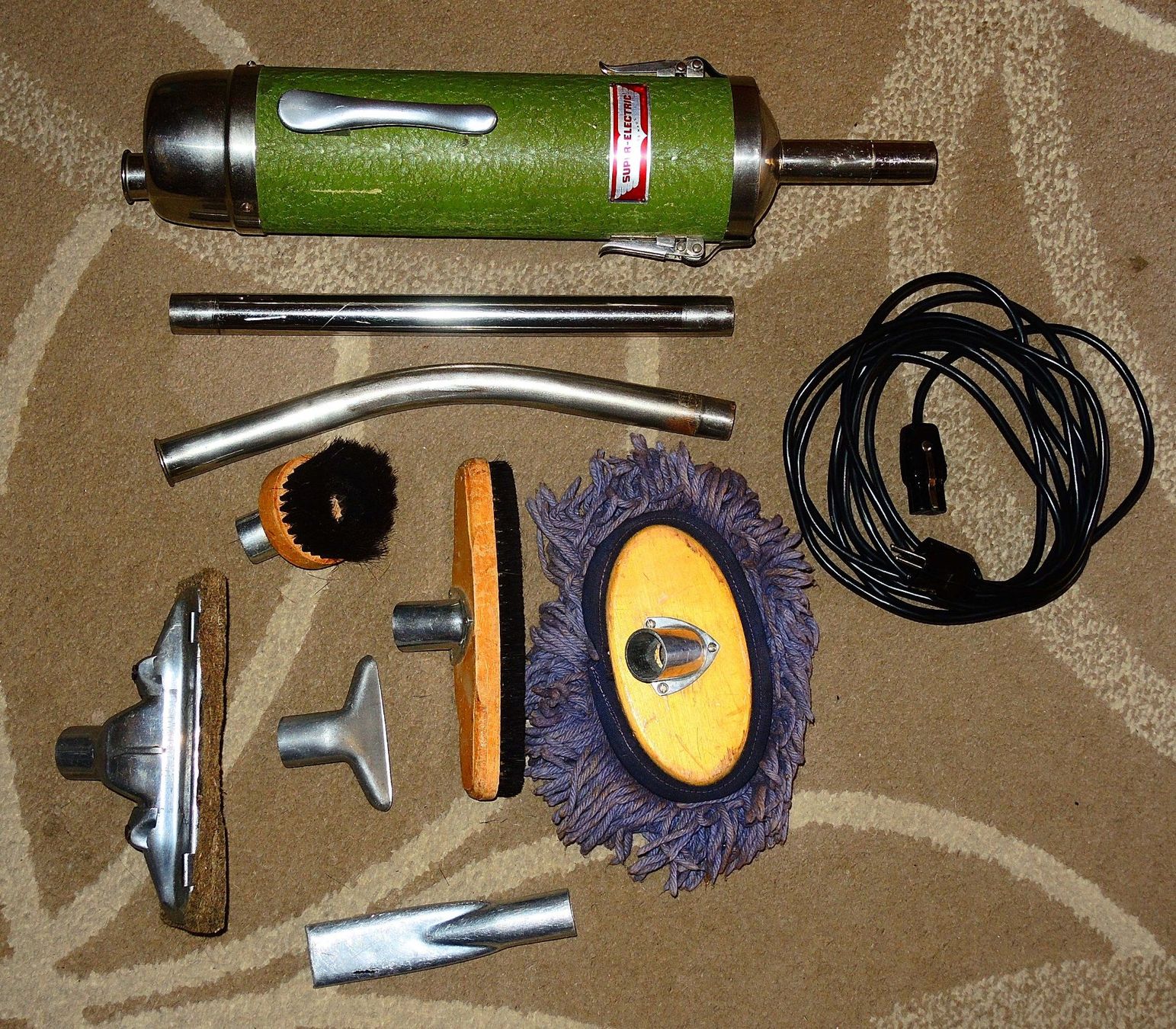 Staubsauger & Zubehör: Antiker Staubsauger Super-Electric Vintage – Gebraucht aus Niederried b. Kallnach von hanatim