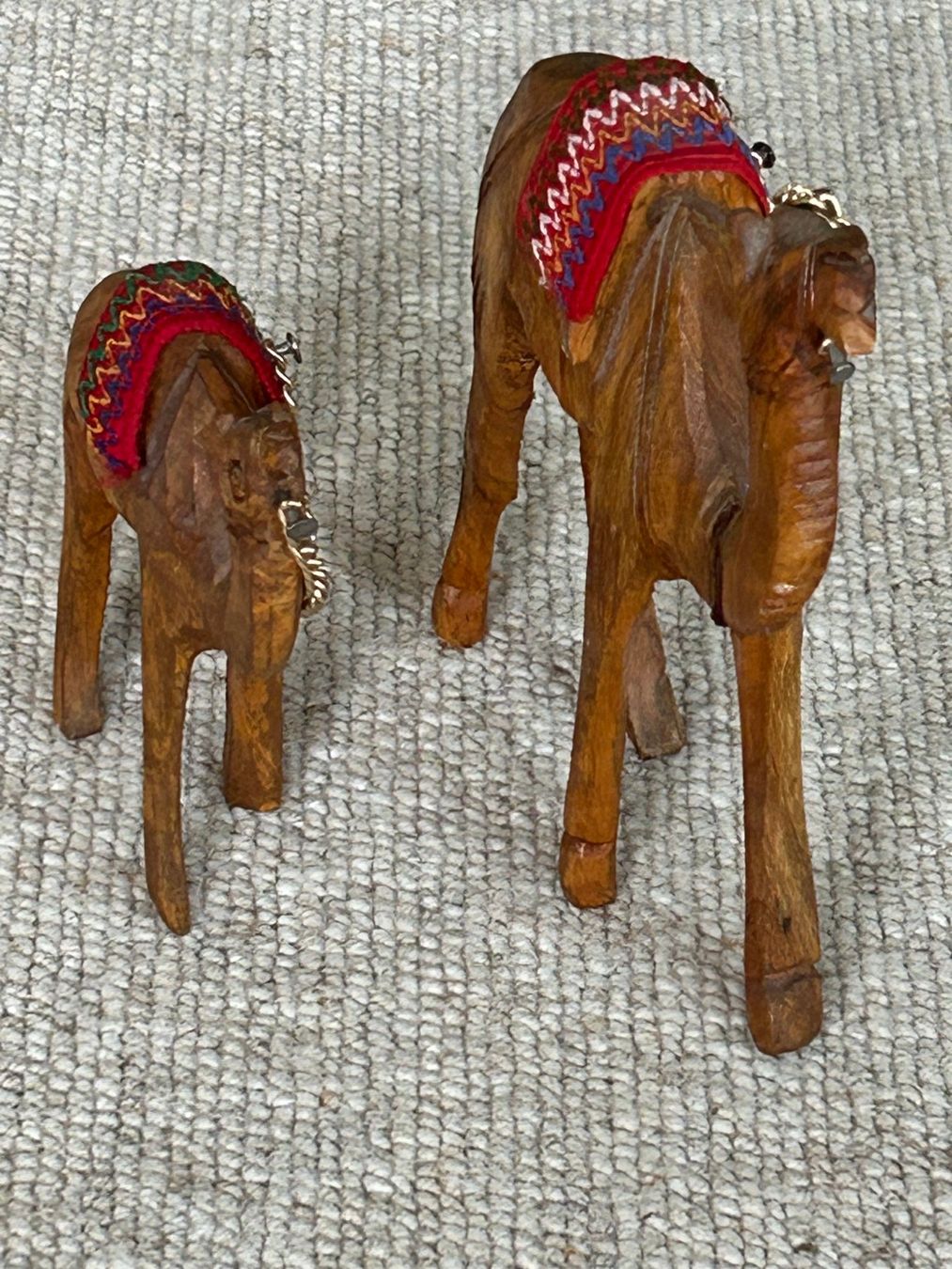 Statuette: Kamelfiguren aus Holz – Usato da Au SG venduto da Zogu 1