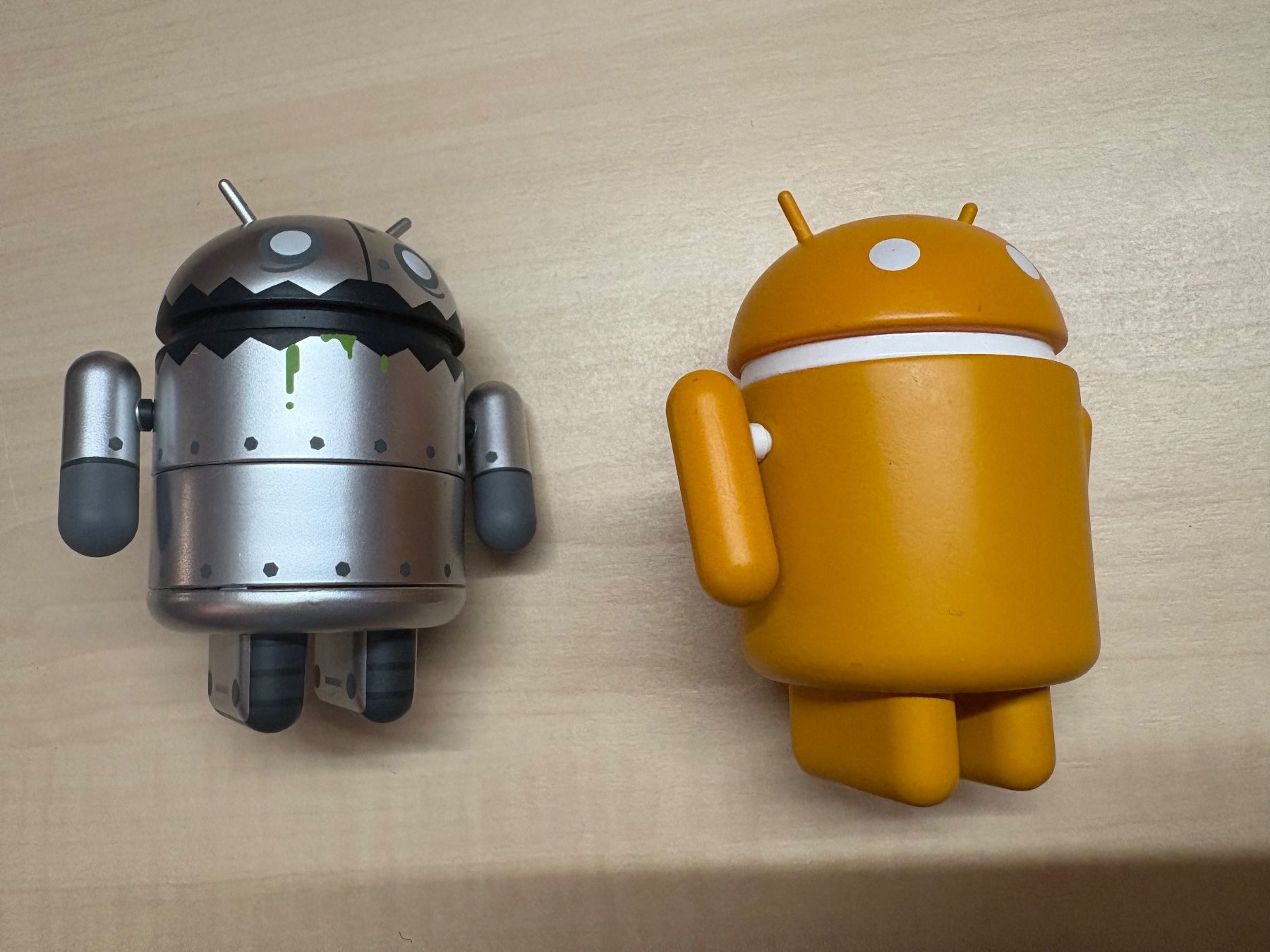 Statuette: Android Figuren 12 Stk. – Usato da Rümligen venduto da Sibill 7