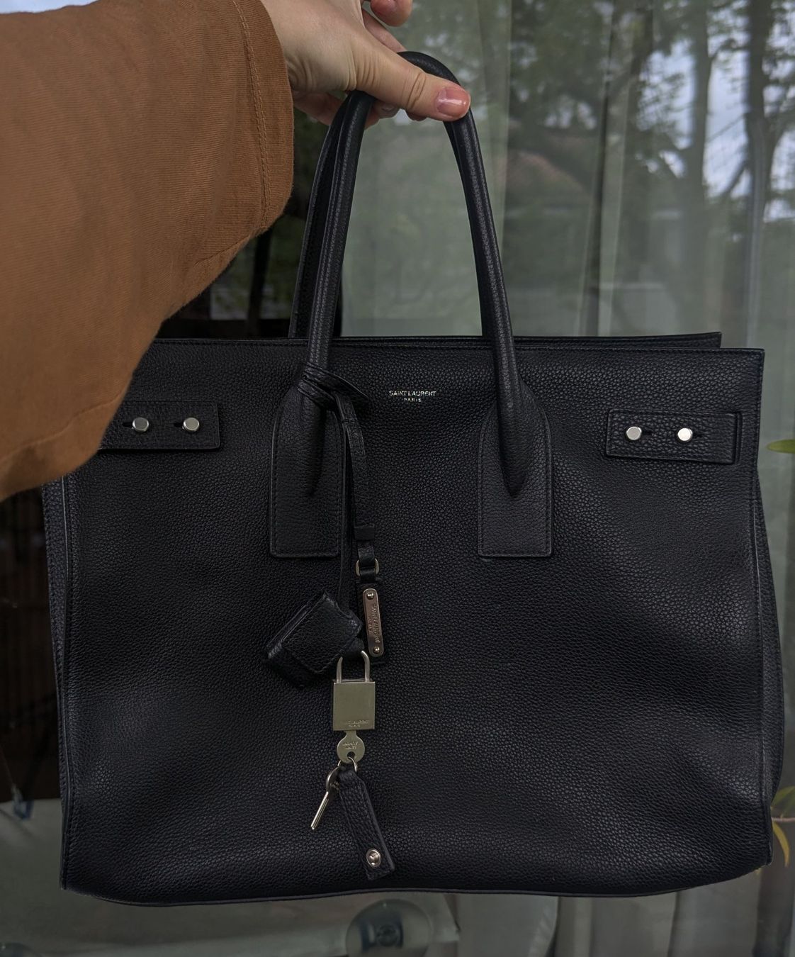 Saint Laurent Borse da donna: YSL SAC DE JOUR MEDIUM – Usato da Zürich venduto da oschance 1