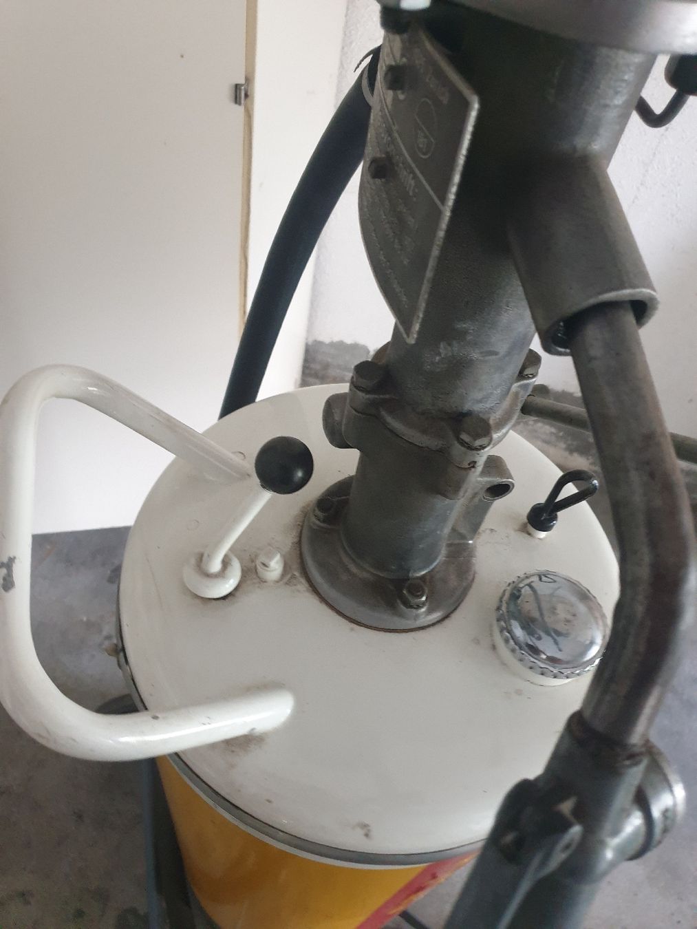 Sonstiges zum Sammeln & Seltenes: Tanksäule 2-Takt – Gebraucht aus Bad Ragaz von Stonefish55 3