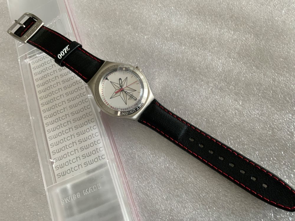 Swatch Montres: Swatch James Bond GENERAL ORLOV / OCTOPUSSY - ungetragen – Neuf avec emballage d'origine à Wettswil par rotonda 6