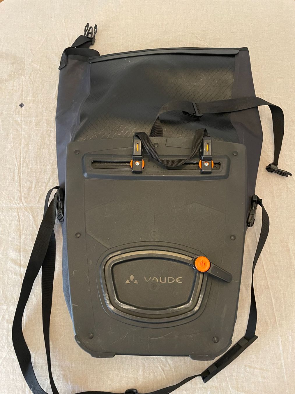 Vaude Borse: Gepäckträgertasche Vaude Aqua Back Single – Usato da Zürich venduto da LaSorella 1