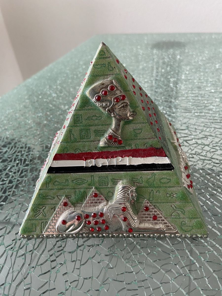 Aschenbecher: Pyramiden Aschenbecher aus Ägypten – Neu (gemäss Beschreibung) aus Oftringen von andrax