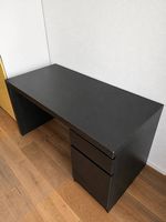 Schreibtisch IKEA Malm, schwarz, mit 2 Schubladen
