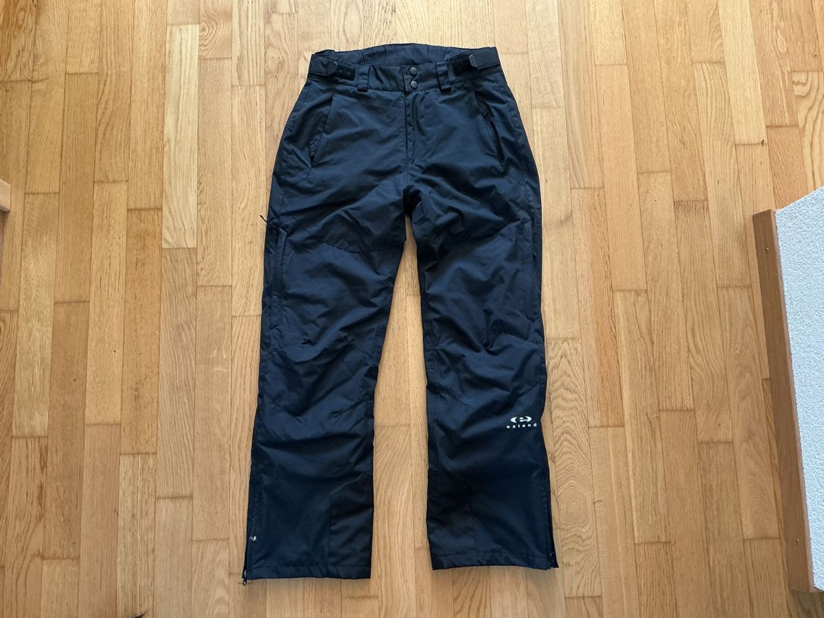 Pantaloni: Skihose Schwarz Extend Gr. M – Usato da Münchenwiler venduto da Shilah