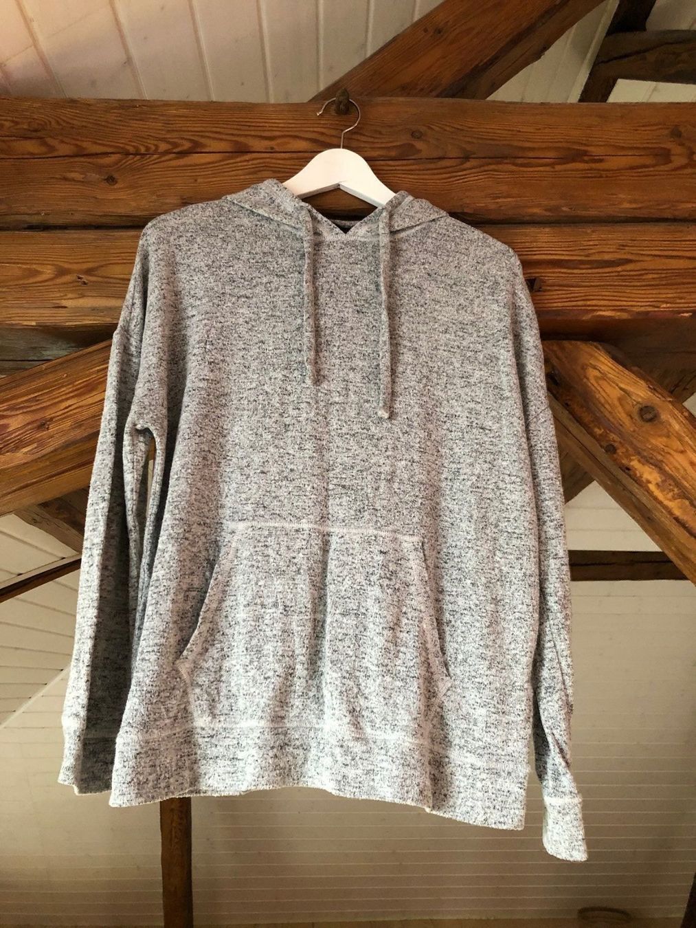 C&A Pullover & Sweatshirts: C&A Damen Kaputzen Hoodie Pullover Grau M Pull Doux Gris – Gebraucht aus St-Aubin FR von Tiweety 1