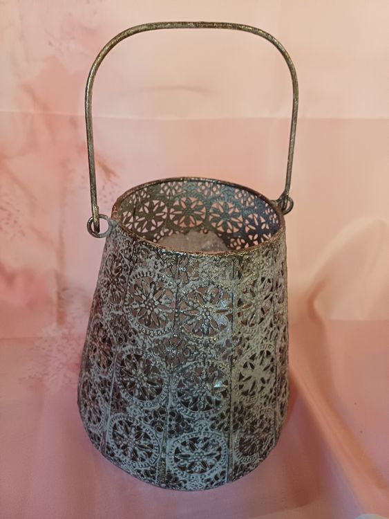Lanternes: NEU Metall Laterne Windlicht Shabby Chic Deko von Arte – Neuf avec emballage d'origine à Nassen par verrueckt