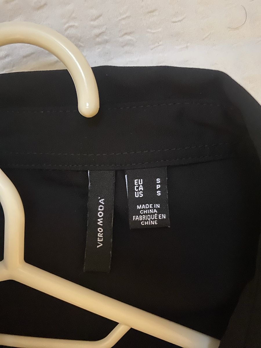 Vero Moda Camicette: Vero Moda Bluse Gr. S – Schwarz – Usato da Rorschach venduto da Lauraq12 4