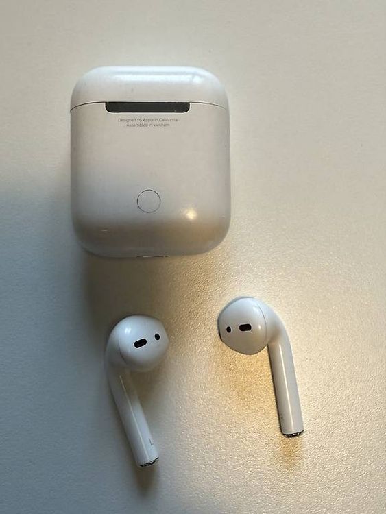 AirPods 2 2