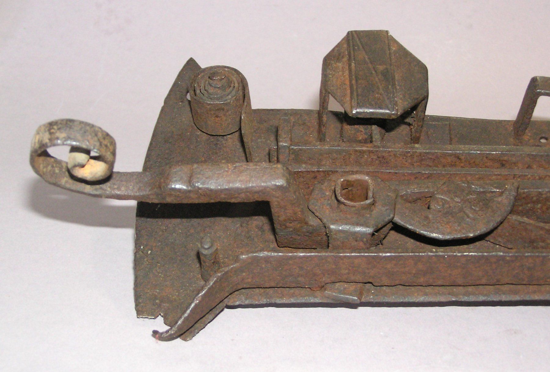 Cadenas: Antikes Türschloss geschmiedet – D'occasion à Grenchen par Antique-hunter 1